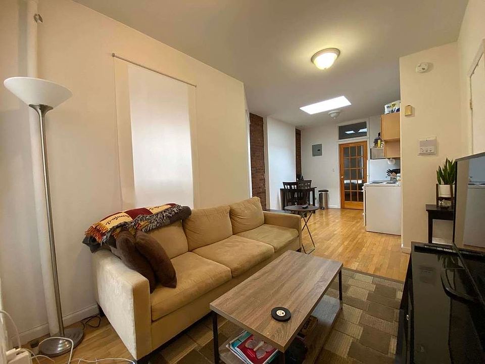 1st image of 19 Stuyvesant St #C5