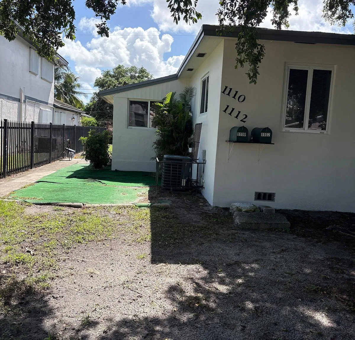 2 bed, 850 sqft, $2,000 — Photo 1