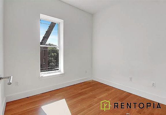 4th image of 127 Lefferts Pl APT 3A