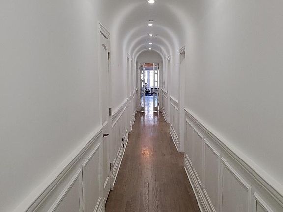 3rd image of 5048 S Woodlawn Ave #1A