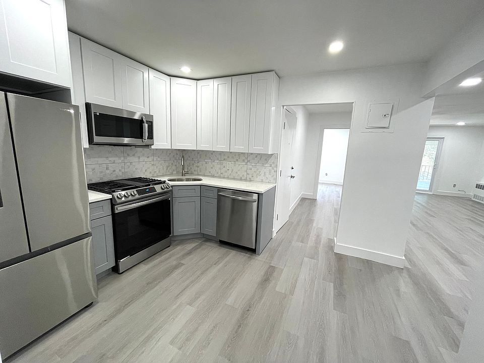 1st image of 24-27 43rd St #2G