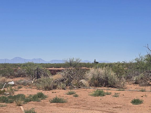 2nd image of 33 Dingo Rd