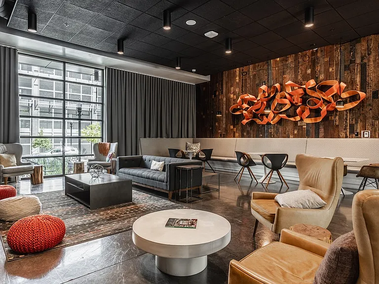 Arsenal 201 Resident Lounge