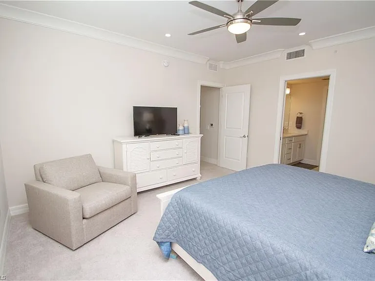 232 Indies Dr E #101 — Photo 22