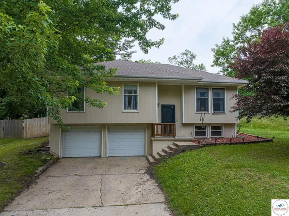 502 N Main St, Clinton, MO 64735