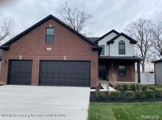 770 Henning St, Dundee, MI