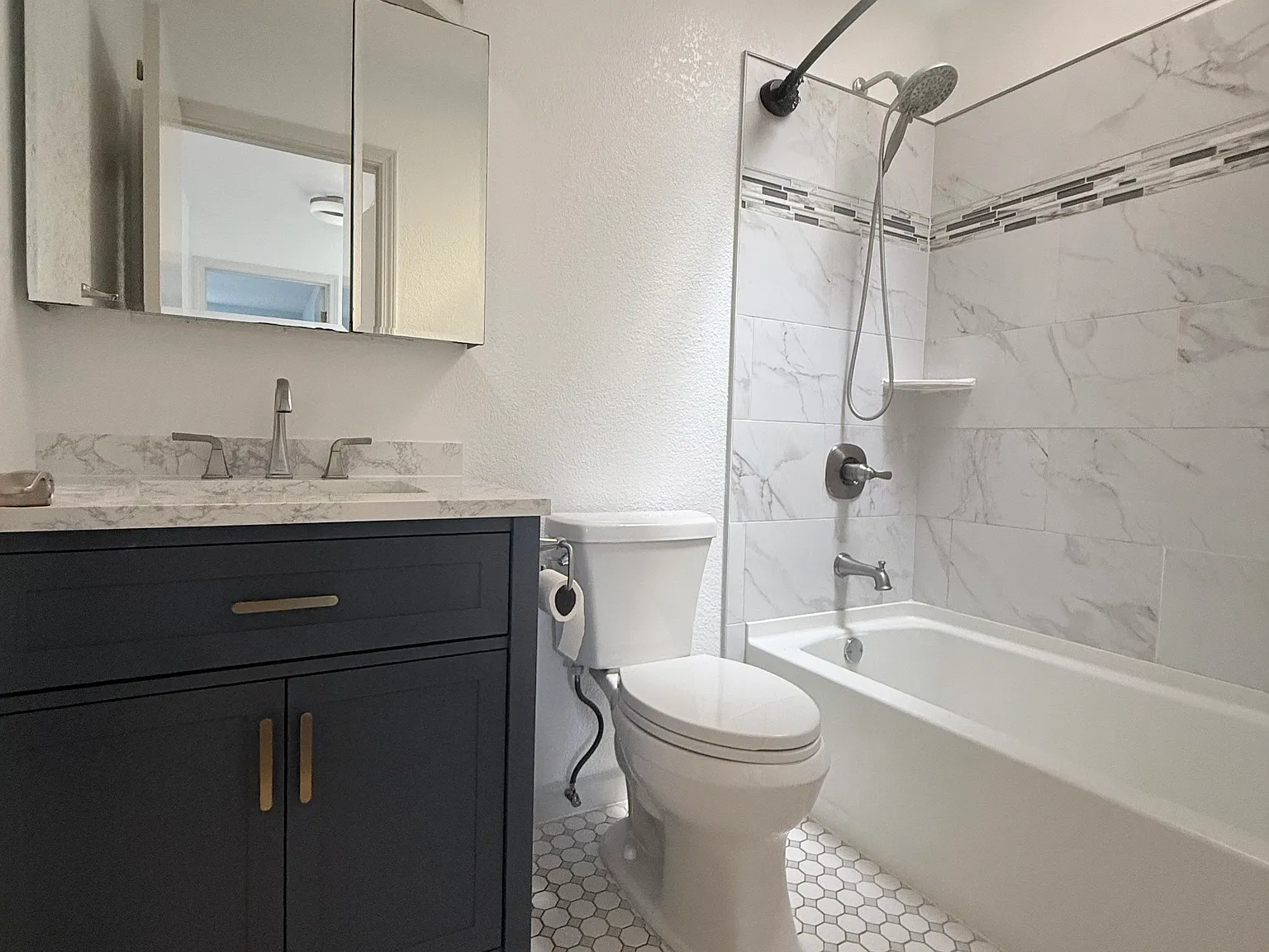 70 Paloma Ave — Photo 4