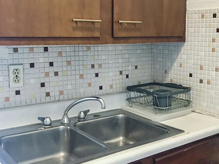 428-36 W. Surf — Photo 18