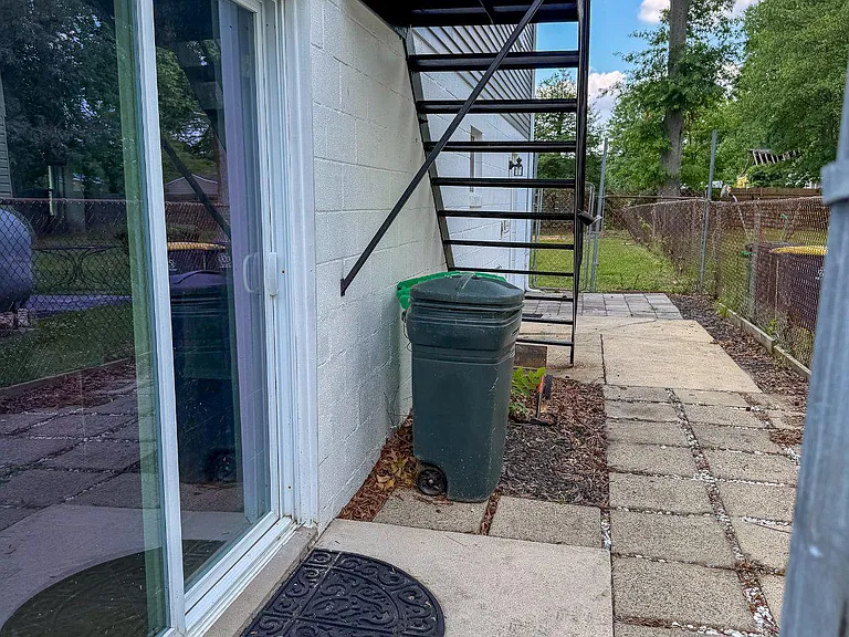 8830 W Fort Foote Ter — Photo 20