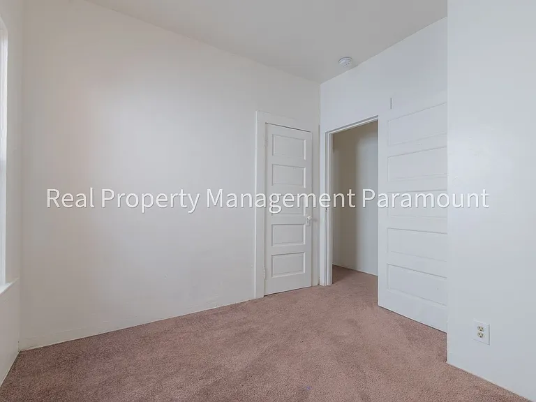 333 W 57th St — Photo 12