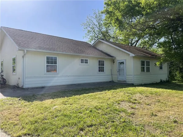 515 S 86th St, Kansas City, KS 66111