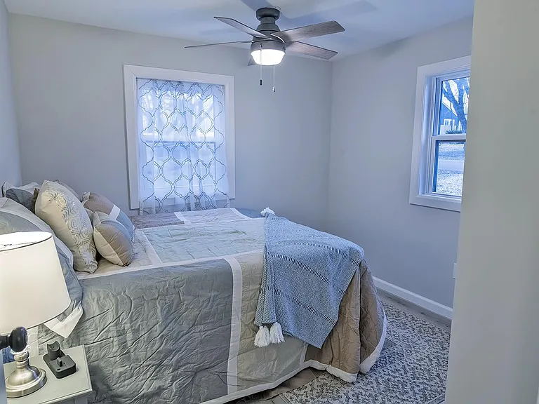 1022 Ash St #1022 — Photo 10
