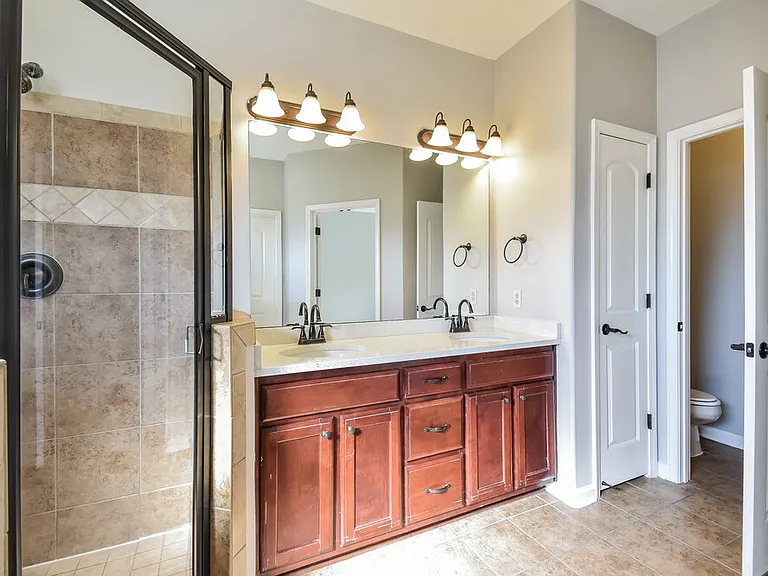 480 Green Willow Cv — Photo 12