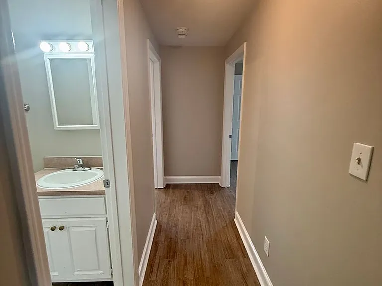 303 Providence Rd — Photo 6
