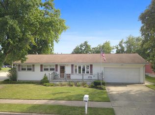 1829 Hoover Dr, Normal, IL 61761