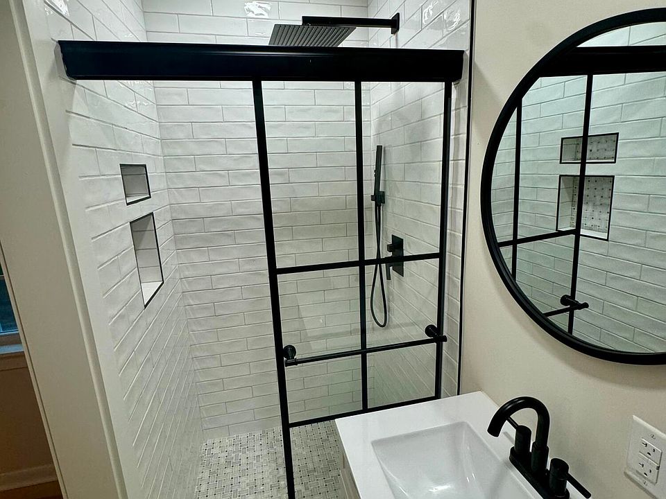 2nd image of 223 Heritage Cir