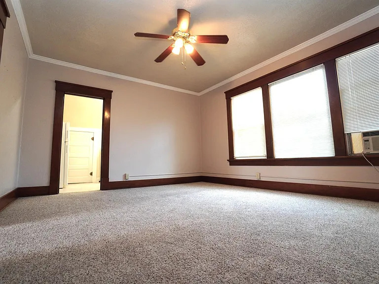 2506 W Woodlawn Ave #3 — Photo 9