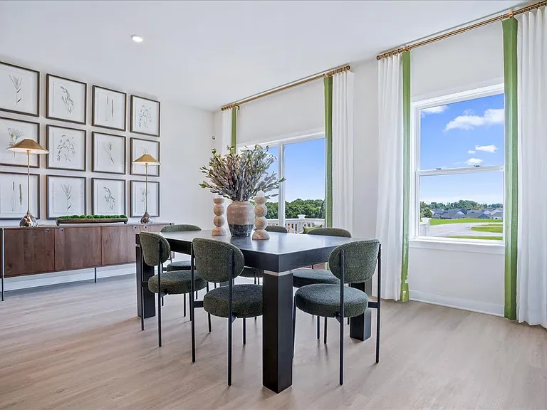 Model Home Pic
