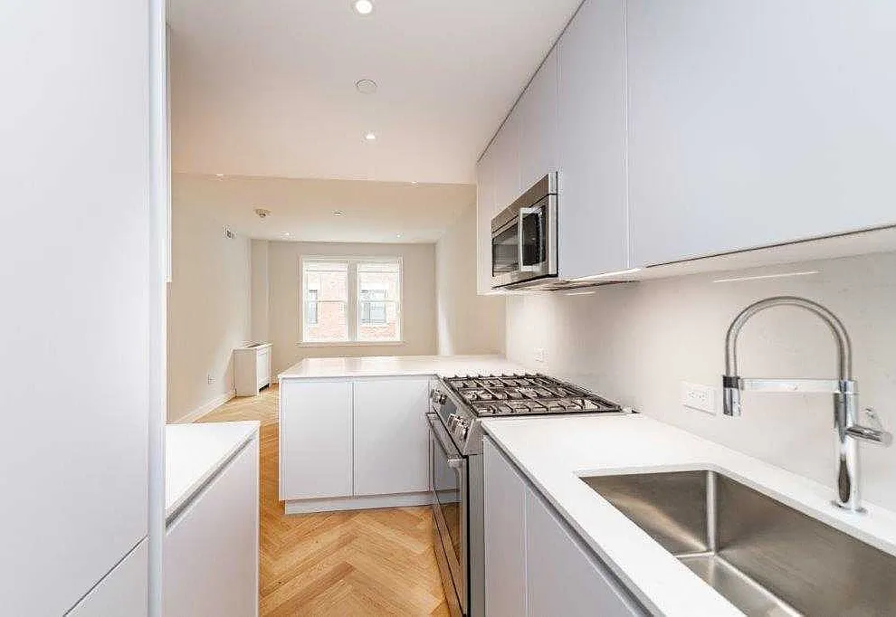 2 bed, $3,550 — Photo 2