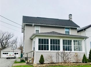 17 Baker St, Churchville, NY 14428