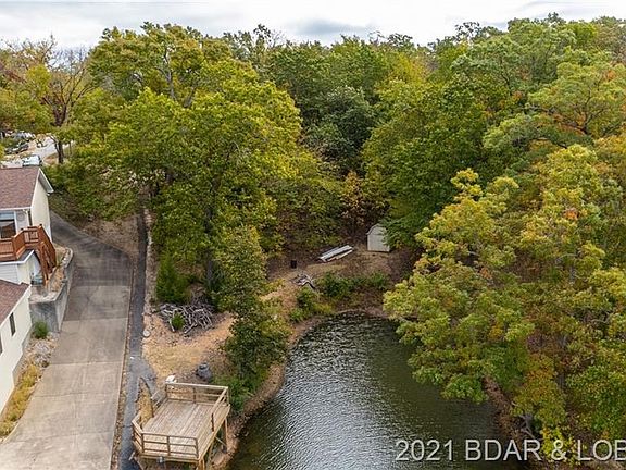 2nd image of 1361 Hickory Ln