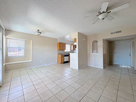 3rd image of 12348 Flora Alba Dr