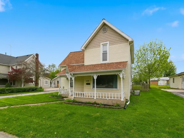 1806 Guilford St, Huntington, IN 46750