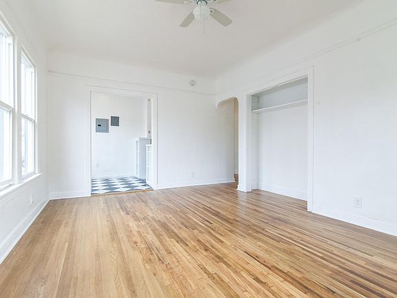 4th image of 1141 Echo Park Ave APT 109