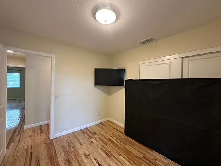 5331 Argos St — Photo 35