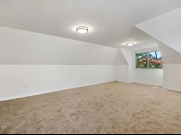 3054 Zephyr Ave — Photo 5