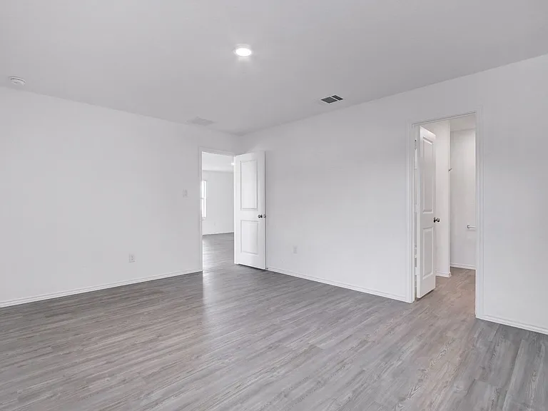 15003 Greenfield Ml — Photo 15