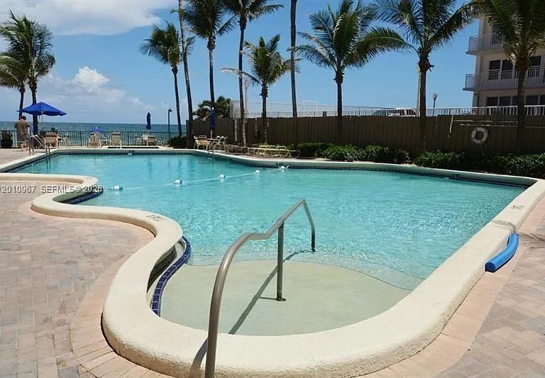 3800 Galt Ocean Dr #309 — Photo 39