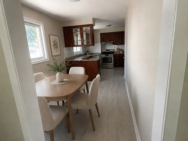 6947 Chigwel Ct #UPPER — Photo 5