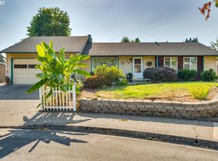 1625 SE Queenborough Ct, McMinnville, OR