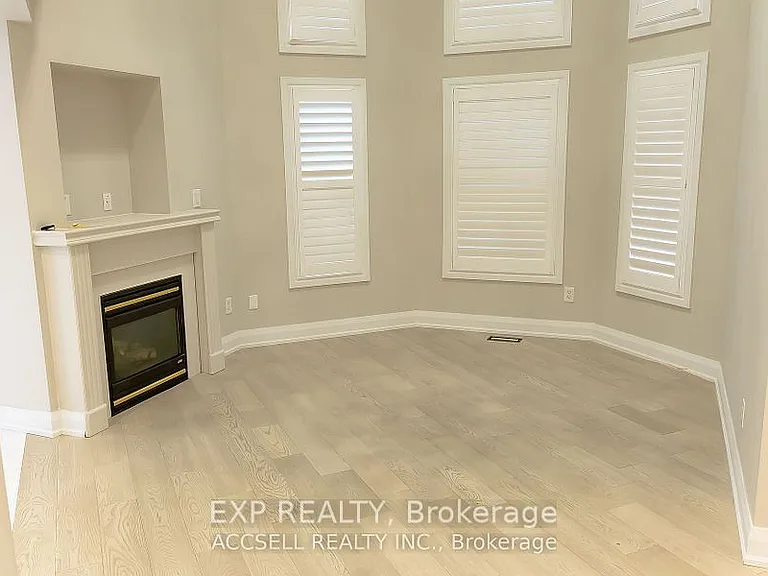 218 Saint Joan Of Arc Ave — Photo 3