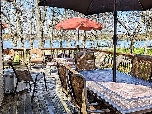 3rd image of 2038 Howard Point Dr