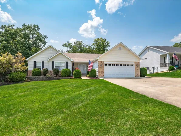 10546 Walnut Ln, Foristell, MO 63348