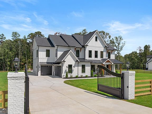 3rd image of 2 Jack Pittman Rd