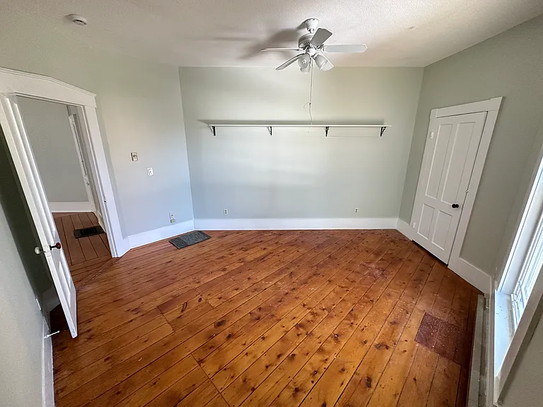 28 King St #1 — Photo 12