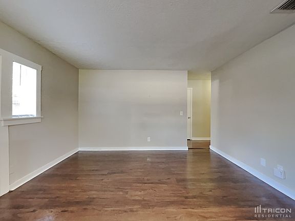 4th image of 8008 N Lynn Ave