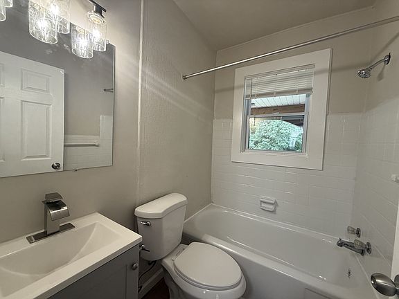 4th image of 5107 Jacksboro Pike #Pike6