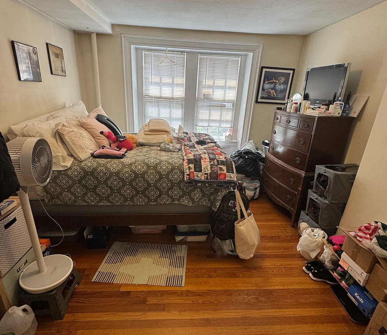 2 bed, 9999 sqft, $4,400 — Photo 2