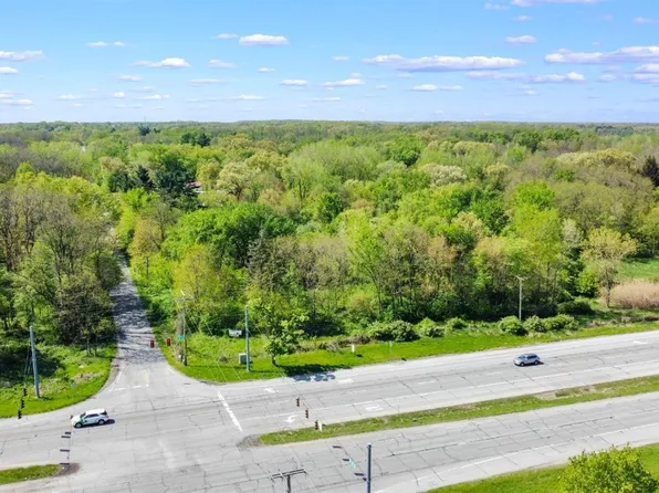 242 N 600 W, Valparaiso, IN 46385