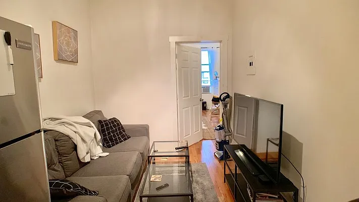 Rented by Nooklyn NYC LLC | media 16