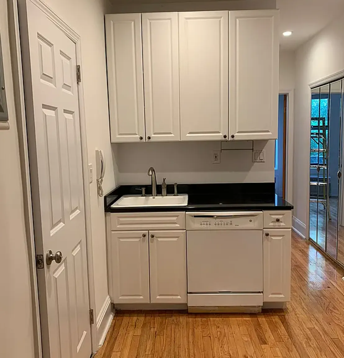 325 East 93rd Street — Photo 2