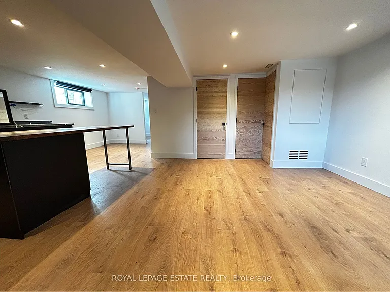 65 Maywood Park #LOWER — Photo 18