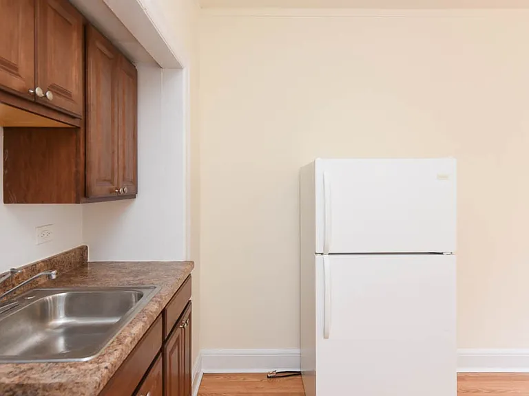 3335 W Diversey Ave #412 — Photo 3