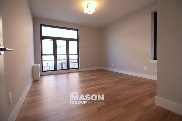 Rented by Mason Group LLC | media 28