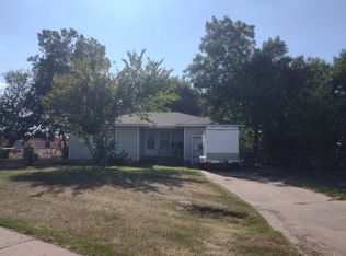1221 SW 26th St, Lawton, OK 73505