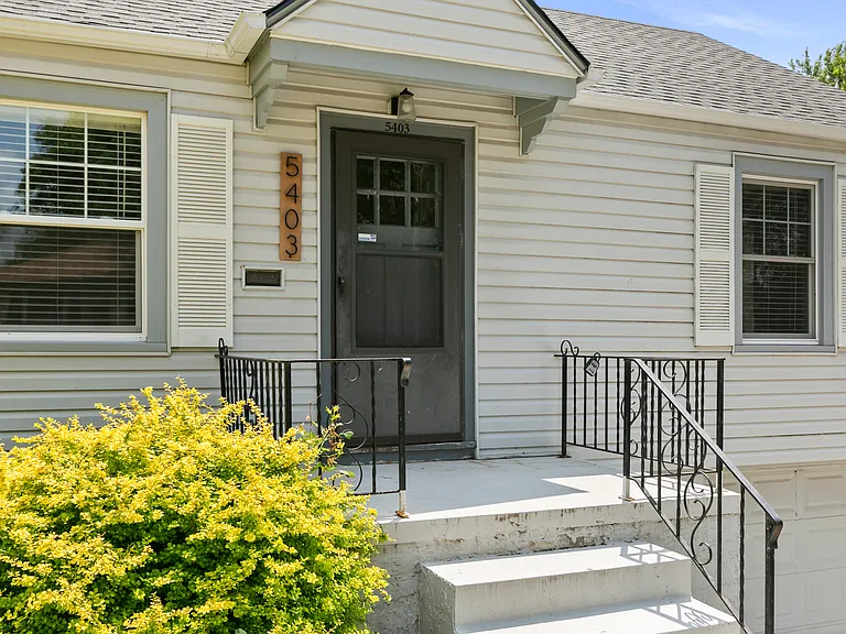 5403 William St — Photo 3